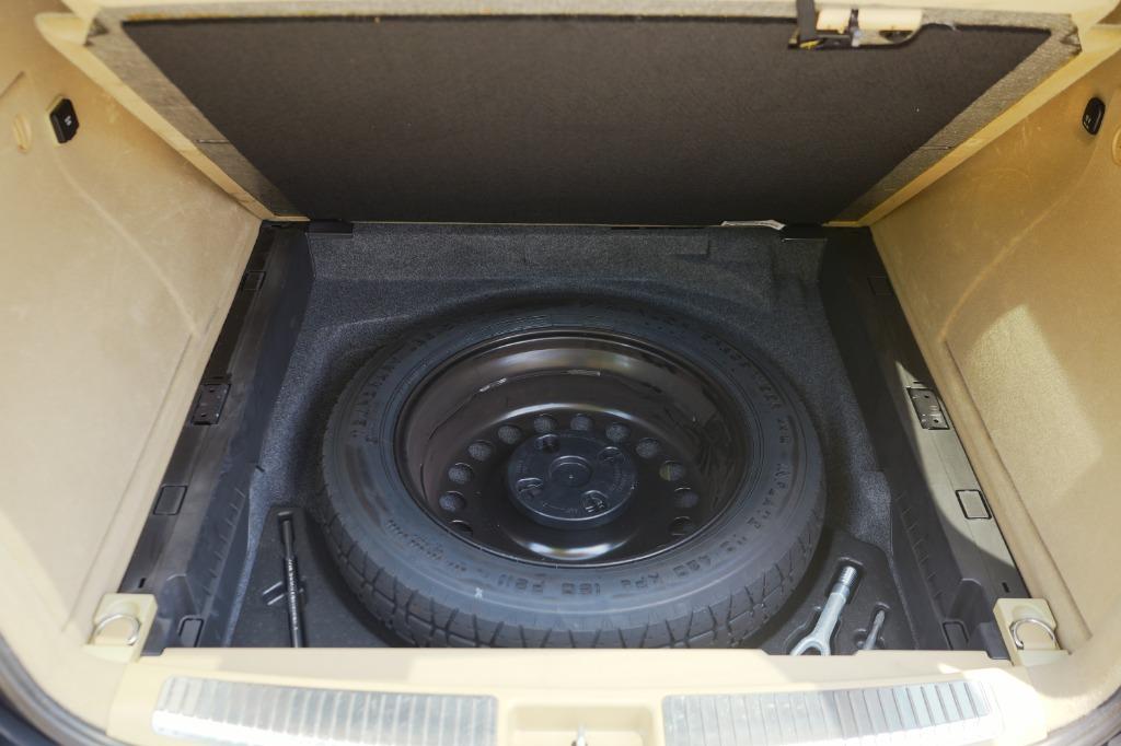 2011 Mercedes Benz ML 4MATIC photo 23
