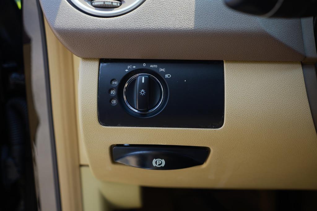 2011 Mercedes Benz ML 4MATIC photo 33