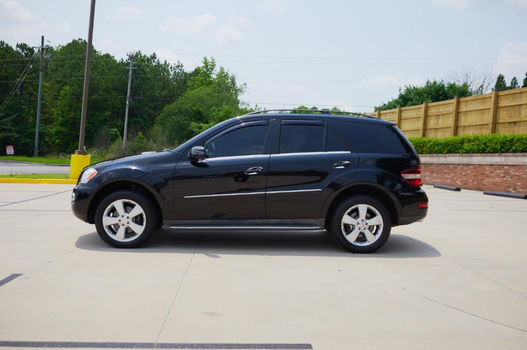 2011 Mercedes Benz ML 4MATIC photo 8