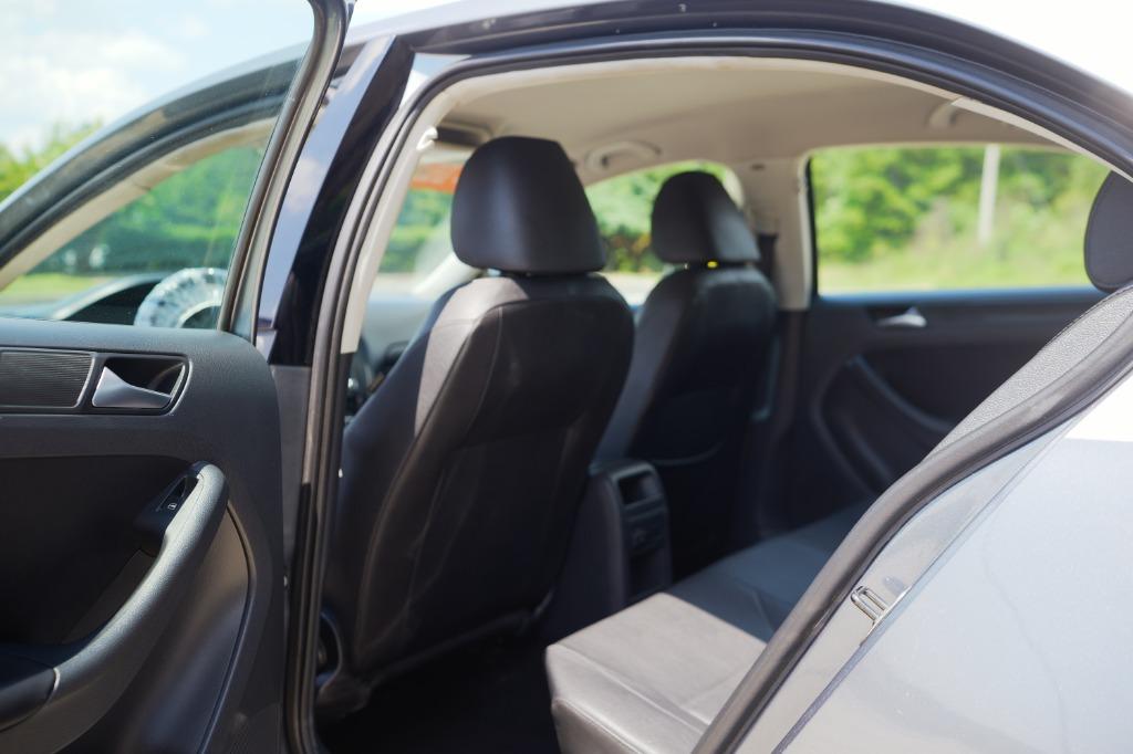 2012 Volkswagen Jetta SE photo 16
