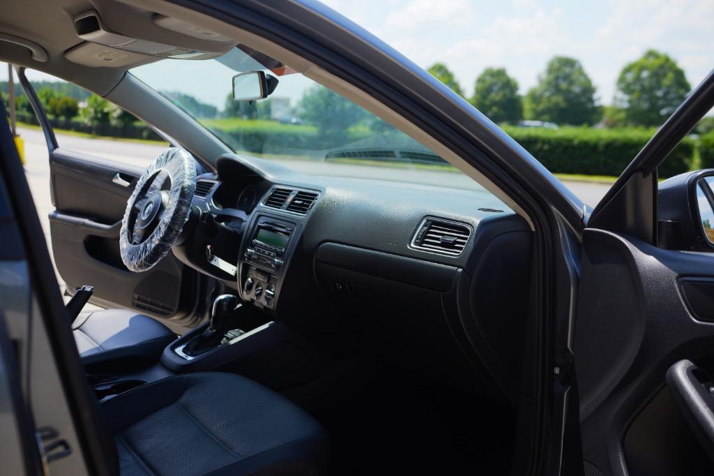 2012 Volkswagen Jetta SE photo 25