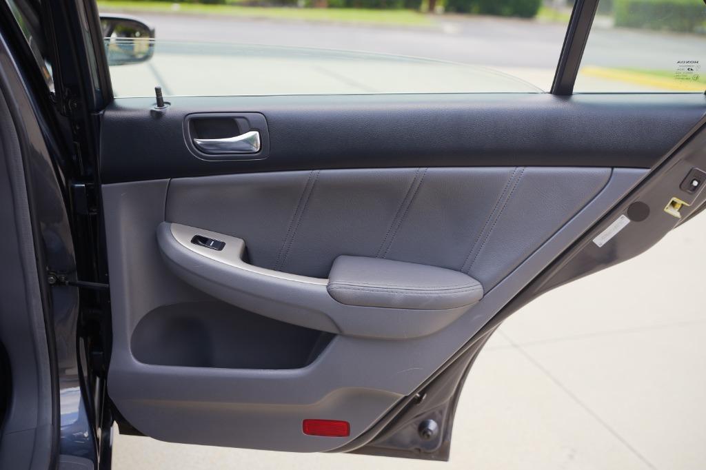 2005 Honda Accord EX photo 28