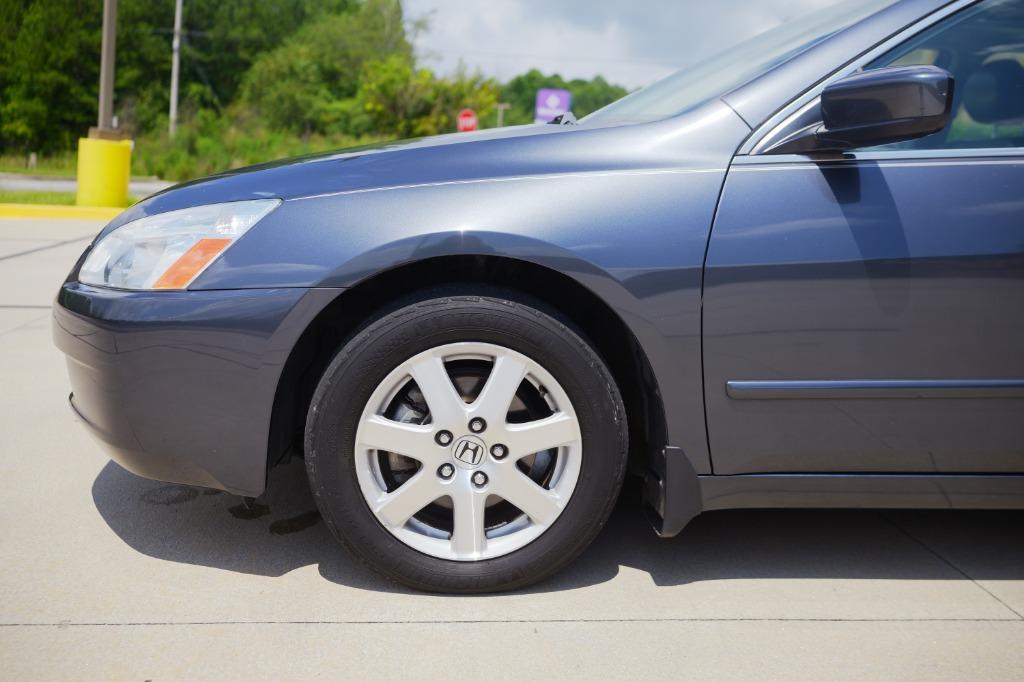 2005 Honda Accord EX photo 10