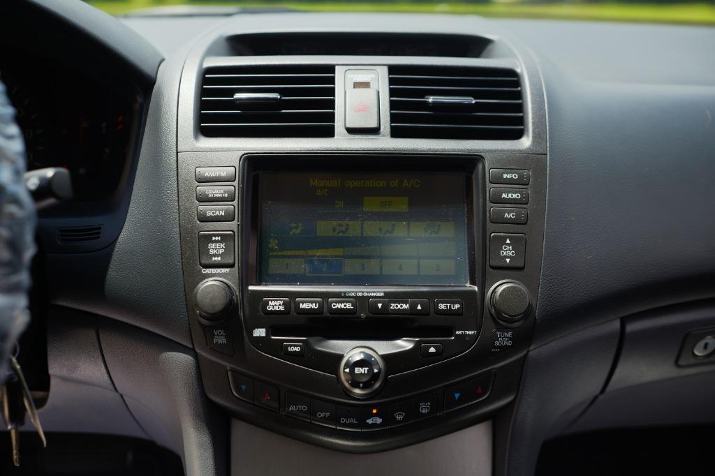 2005 Honda Accord EX photo 23