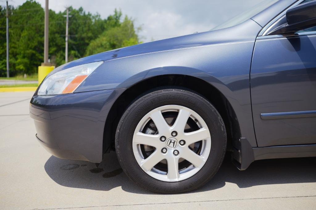 2005 Honda Accord EX photo 11